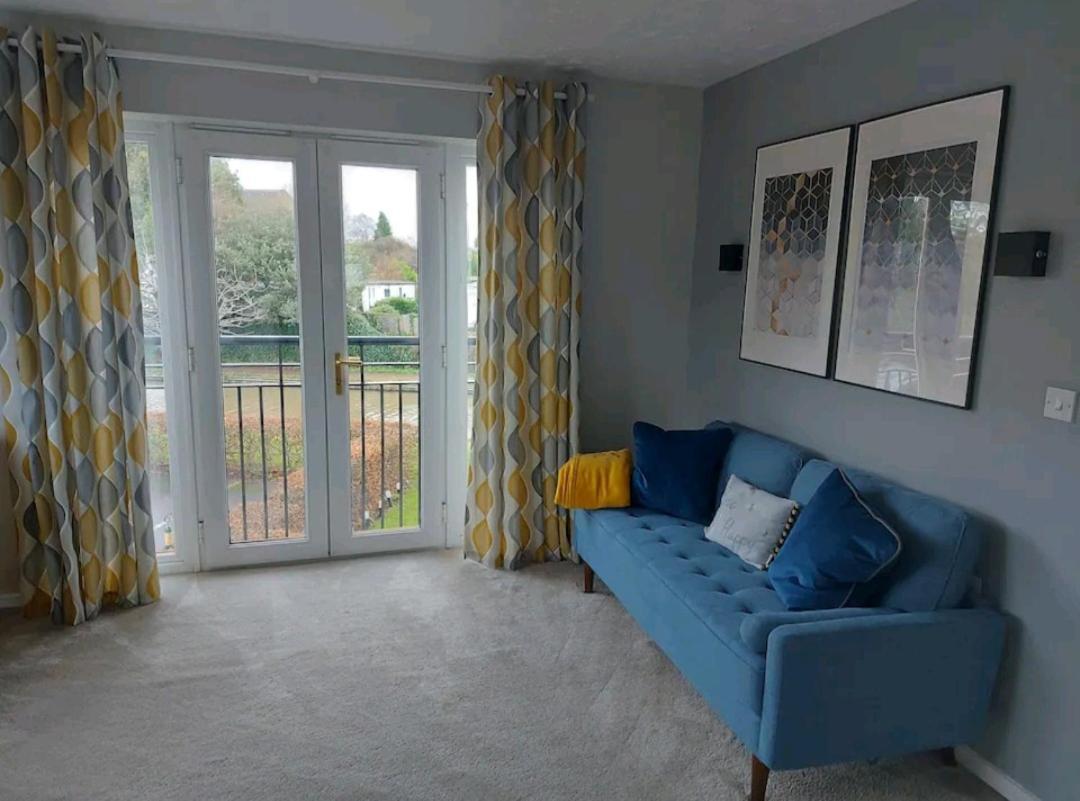 2 Bedroom Apartment Exhall Eksteriør billede